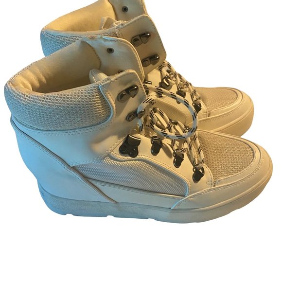 Madden Girl Negan white black and sliver high top chunky boots size 8.5 M - Picture 9 of 12